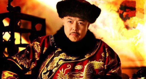 乾隆死前告诫儿子不要杀和珅