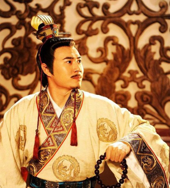 安史之乱李亨甚乱登基