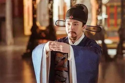 兵部尚书和九门提督谁厉害