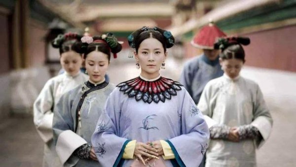 嘉庆怎么对待乾隆的妃子