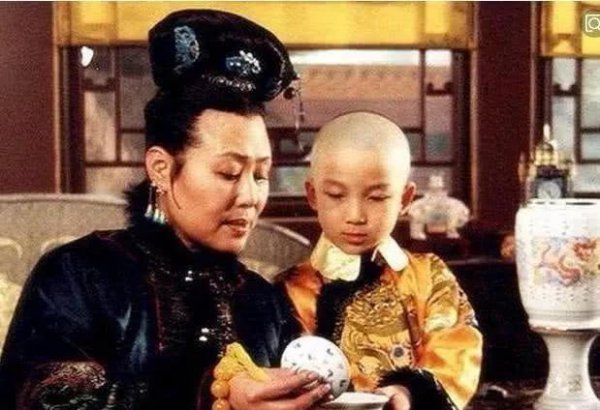 皇太极为什么不喜欢孝庄