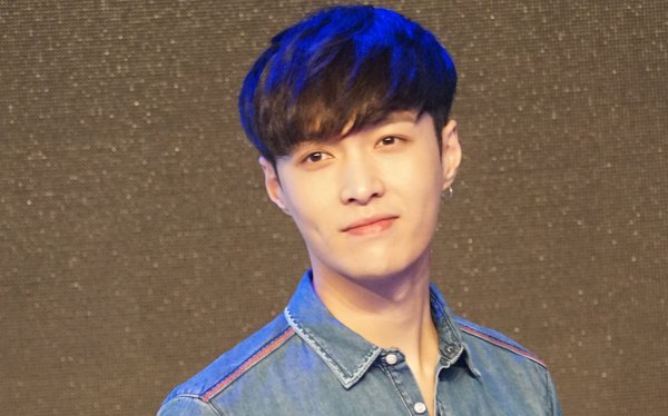 为何有酒窝的女人很少