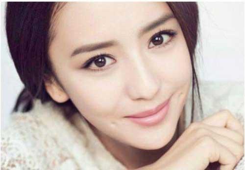 为何有酒窝的女人很少