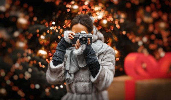 经常偶遇眼神对视但不说话