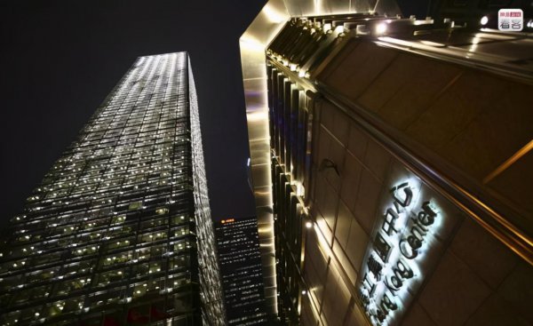 李嘉诚有多少钱