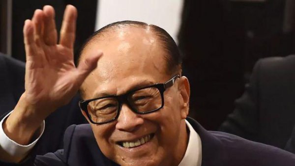 李嘉诚有多少钱