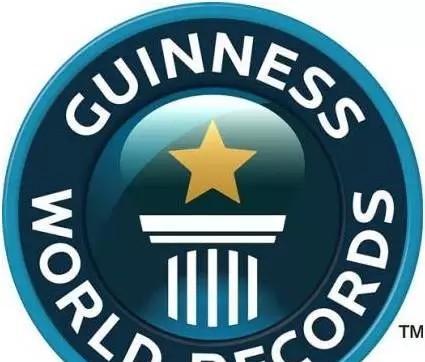 大多数动物里雄性比雌性美