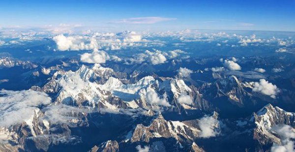 海拔6000米以上有人居住吗