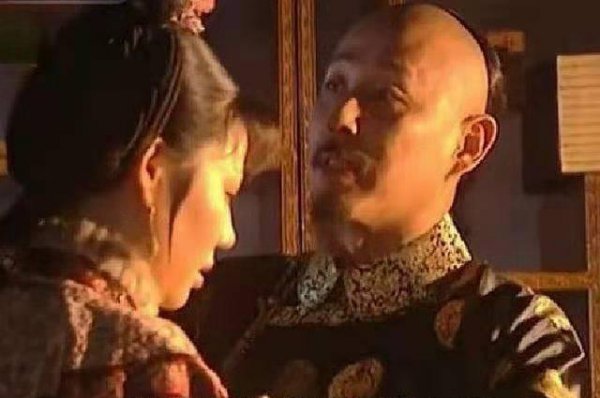 宝日龙梅和康熙是什么关系