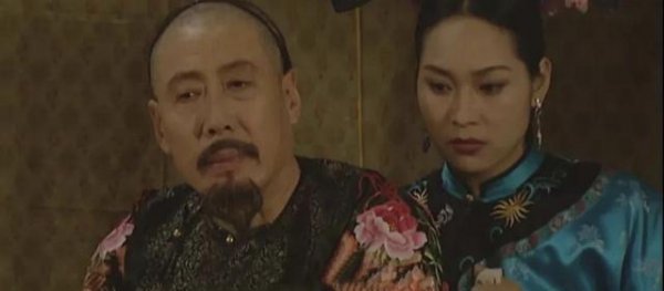 历史上爱新觉罗·胤礽为什么被废