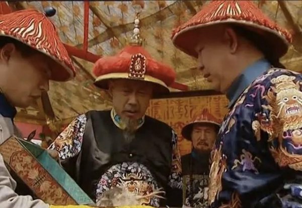 八阿哥给康熙送死鹰是怎么回事