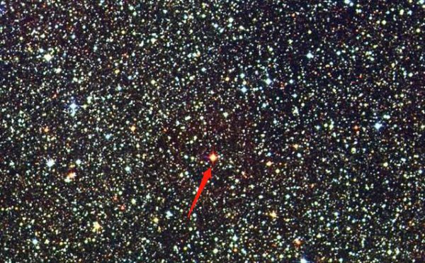 盾牌座UY放在比邻星会怎样