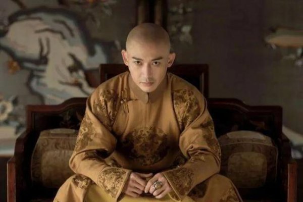 乾隆为什么平复雍正兄弟