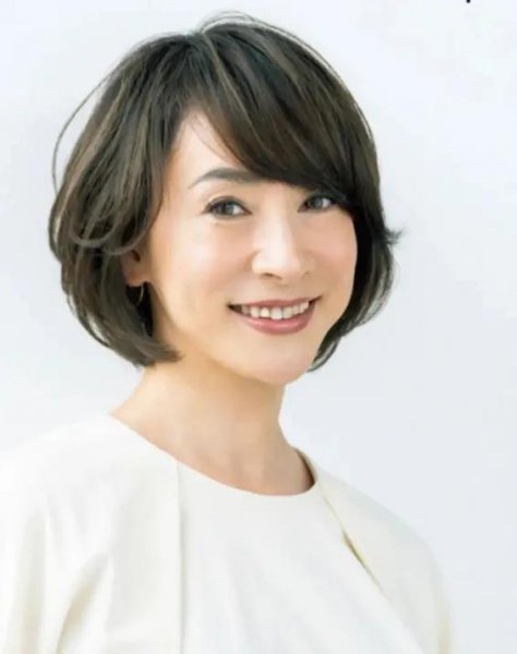 女人过了50岁留短发的多