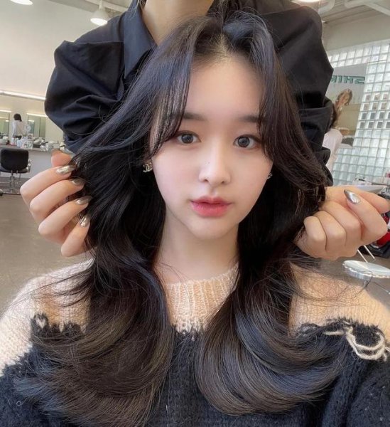 染头发黑茶色和蓝黑色哪个更好看