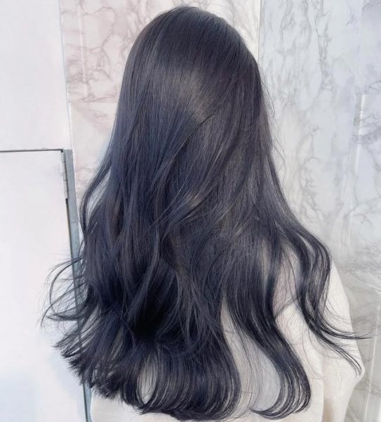 染头发黑茶色和蓝黑色哪个更好看