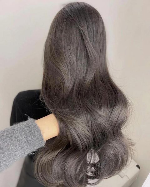 染头发黑茶色和蓝黑色哪个更好看