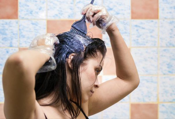 第一次染发什么颜色比较好