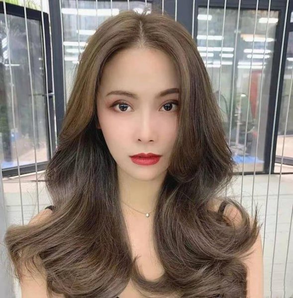 第一次染发什么颜色比较好