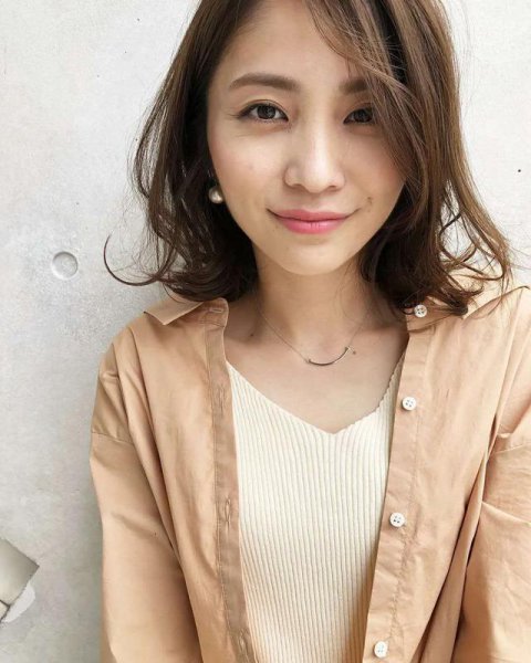 40多岁女人适合什么发型好看