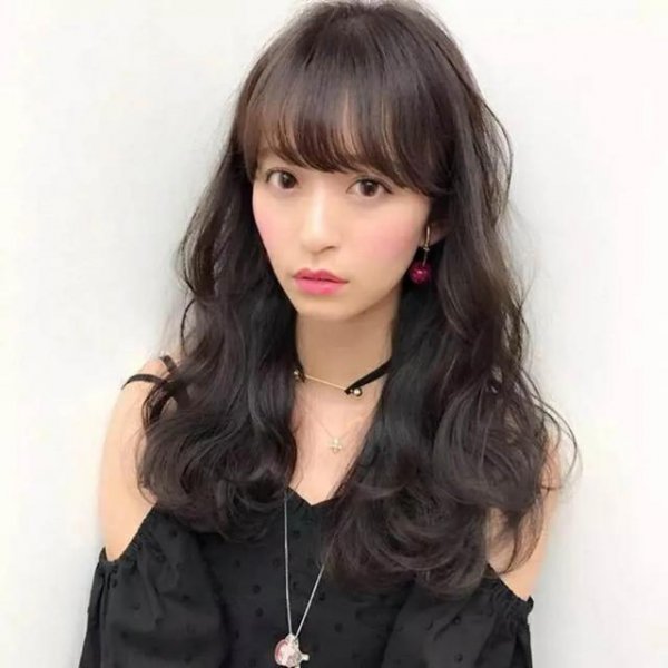 40多岁女人适合什么发型好看