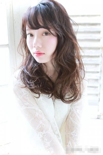 40多岁女人适合什么发型好看