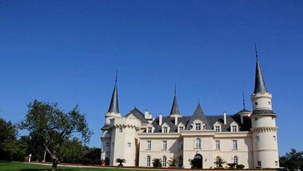 为什么喝拉菲都要82年