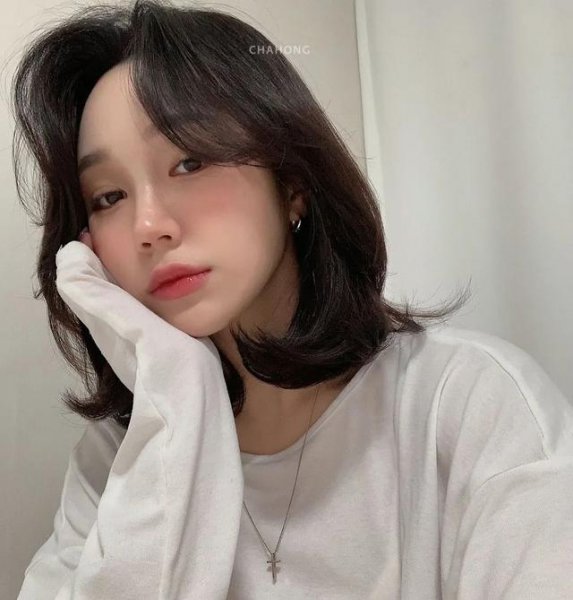 锁骨发好看还是长发好看