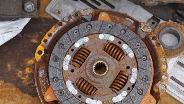 手动挡新手上路练几天能熟练