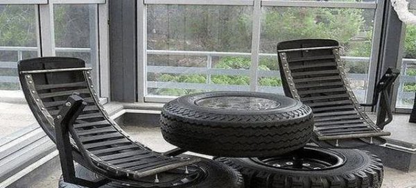 美国修路时为什么要把轮胎埋进去