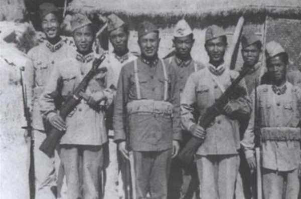 塔山阻击战是谁指挥的战役