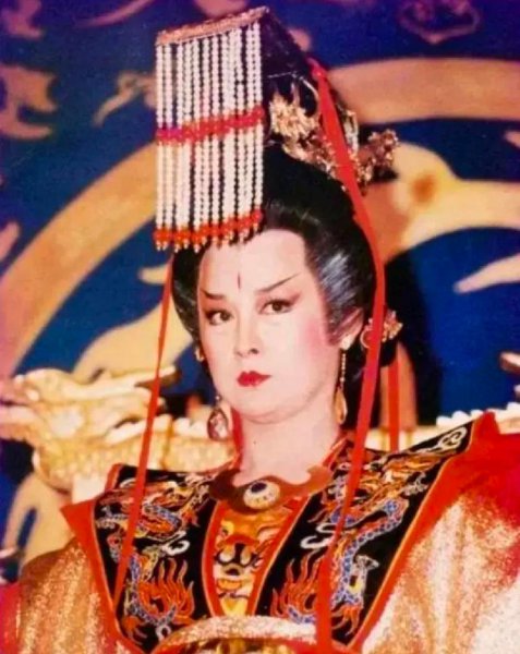 武则天的历史故事简介