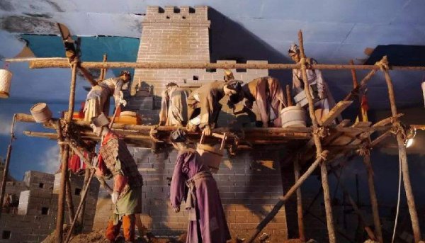 历史上对秦始皇的评价