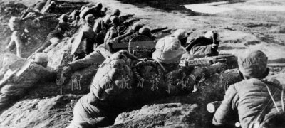 正面战场和敌后战场的区别和联系 两个战场之间的关系