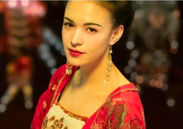 杨贵妃和唐玄宗的故事简介