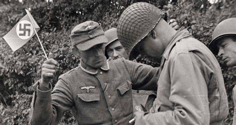 为什么日本是自卫队而德国不是