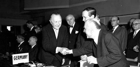 为什么日本是自卫队而德国不是