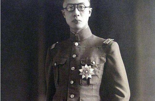 清朝什么时候灭亡