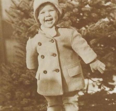 摩纳哥王妃格蕾丝真实故事