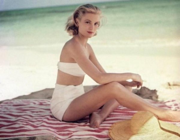 摩纳哥王妃格蕾丝真实故事