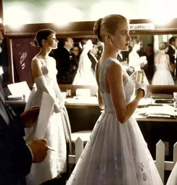 摩纳哥王妃格蕾丝真实故事