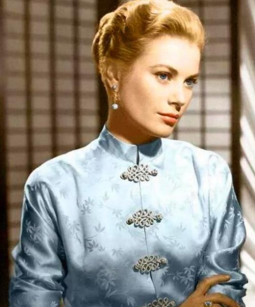 摩纳哥王妃格蕾丝真实故事