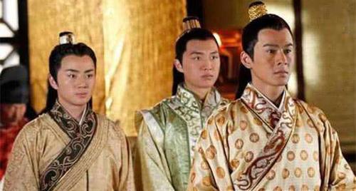 李建成和李世民关系是亲兄弟吗