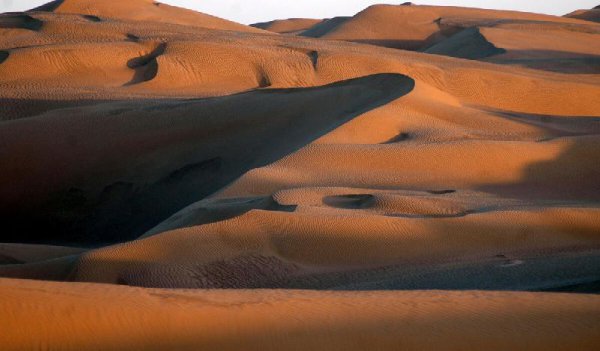 新疆塔克拉玛干沙漠简介