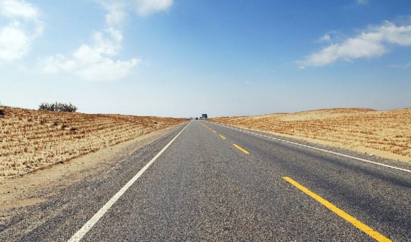 新疆塔克拉玛干沙漠简介