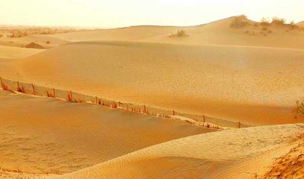 新疆塔克拉玛干沙漠简介