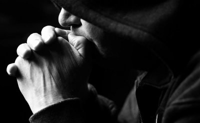 不爱说话的男人很可怕 男人话少不主动变得越来越安静