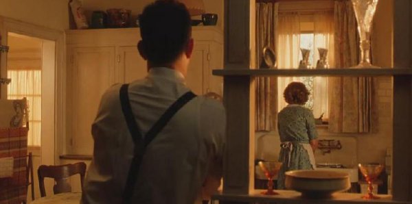 一个女生阅男无数的8个表现