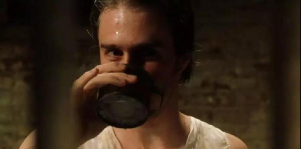 一个女生阅男无数的8个表现