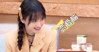 初恋是第一次谈恋爱吗 第一次谈恋爱感觉怪怪的